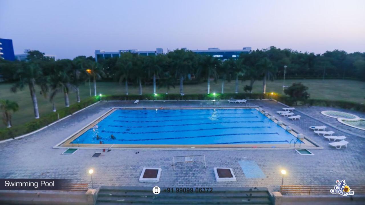 Infocity Club And Resort Gandhinagar Ngoại thất bức ảnh